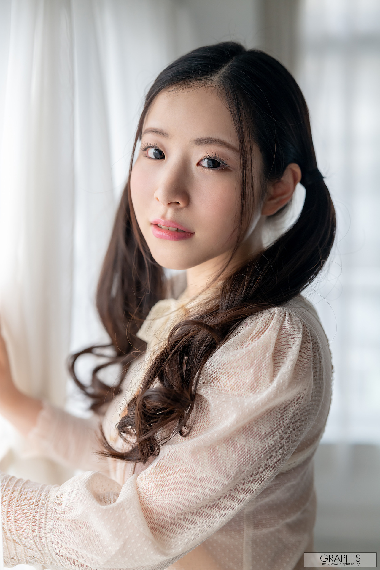 Ena Satsuki 沙月恵奈, [Graphis] First Gravure VOL.03