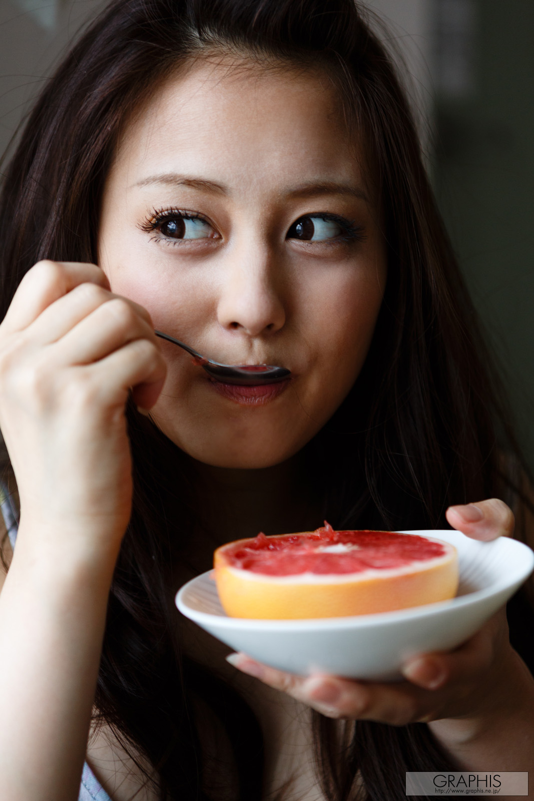 Beni Ito 伊東紅, [Graphis] First Gravure 初脱ぎ娘 Vol.04