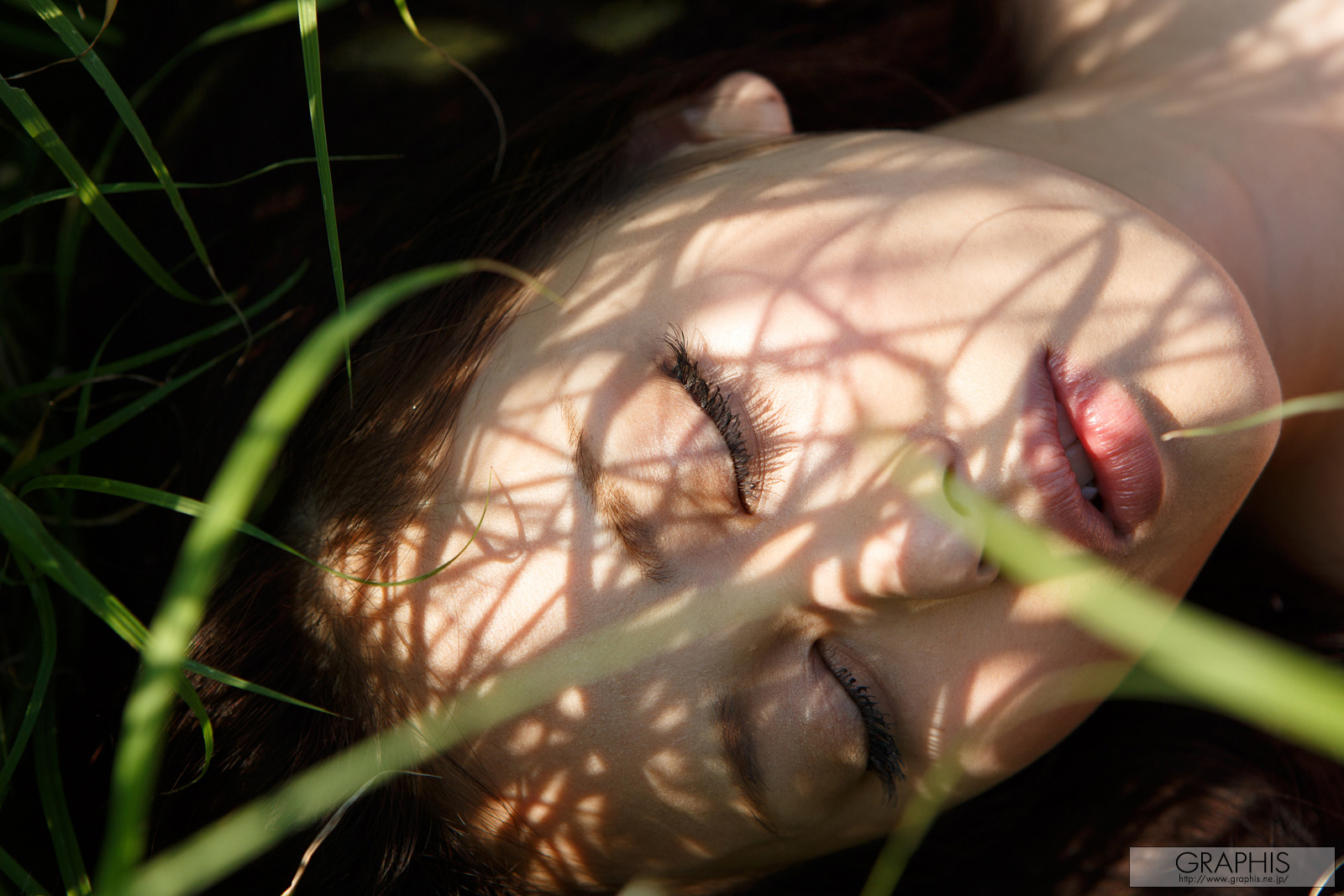 Beni Ito 伊東紅, [Graphis] First Gravure 初脱ぎ娘 Vol.03