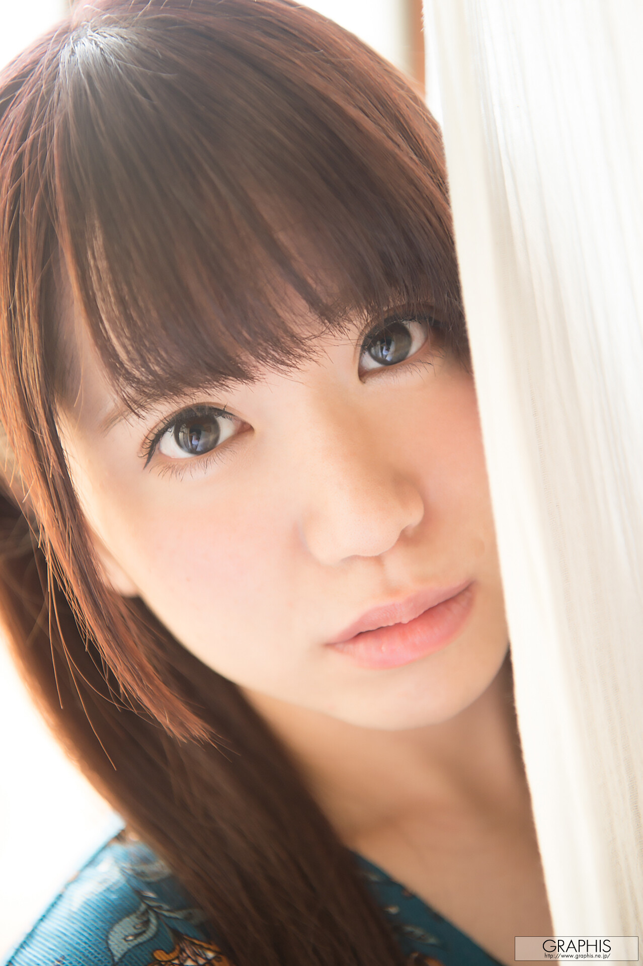 Rin Hatsumi 初美りん, [Graphis] Gals 『Look At Me』 Vol.01
