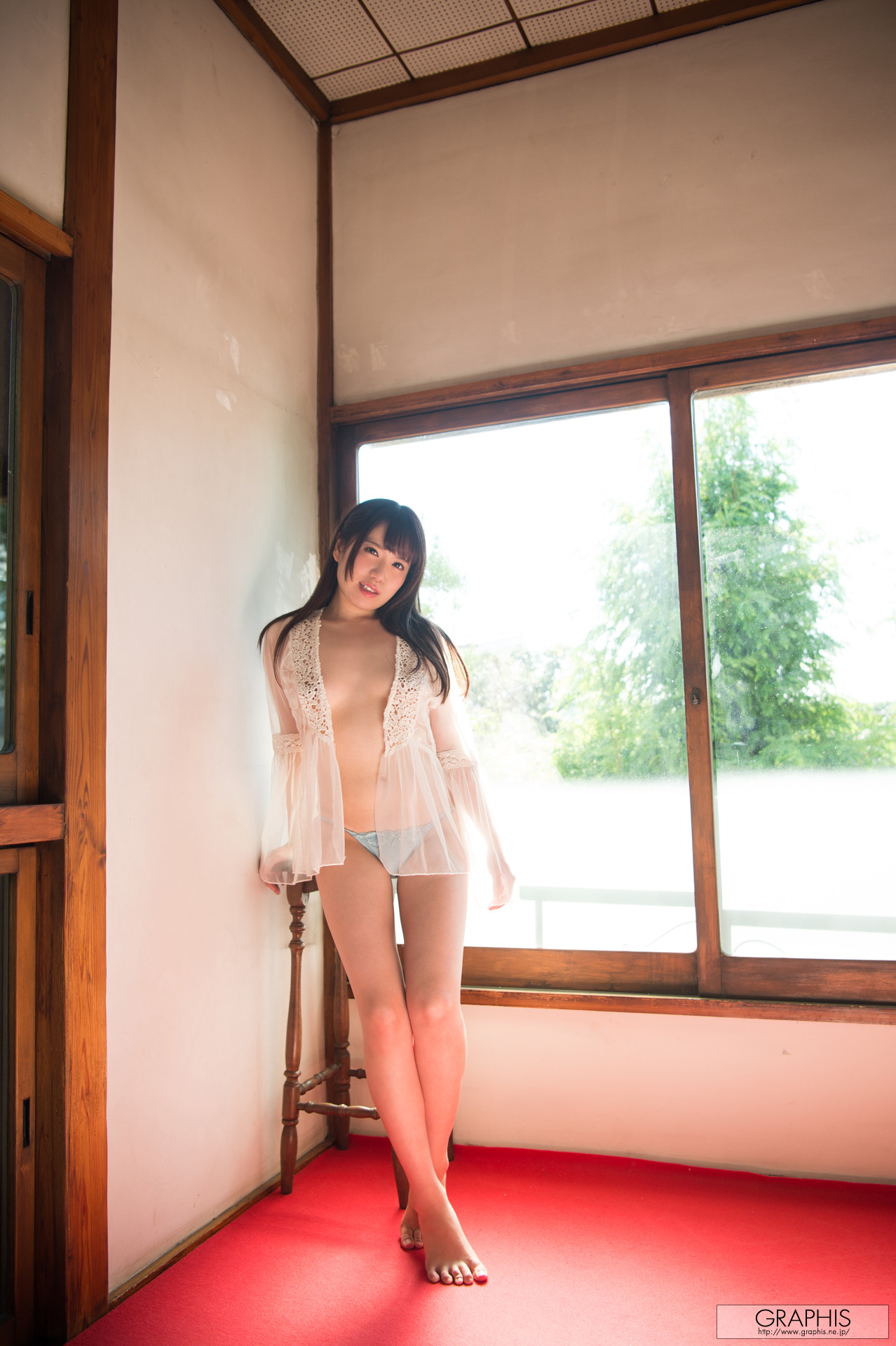 Rin Hatsumi 初美りん, [Graphis] Gals 『Look At Me』 Vol.03