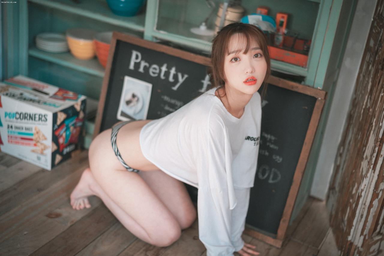 DJAWA Photo – Son Ye-Eun (손예은)