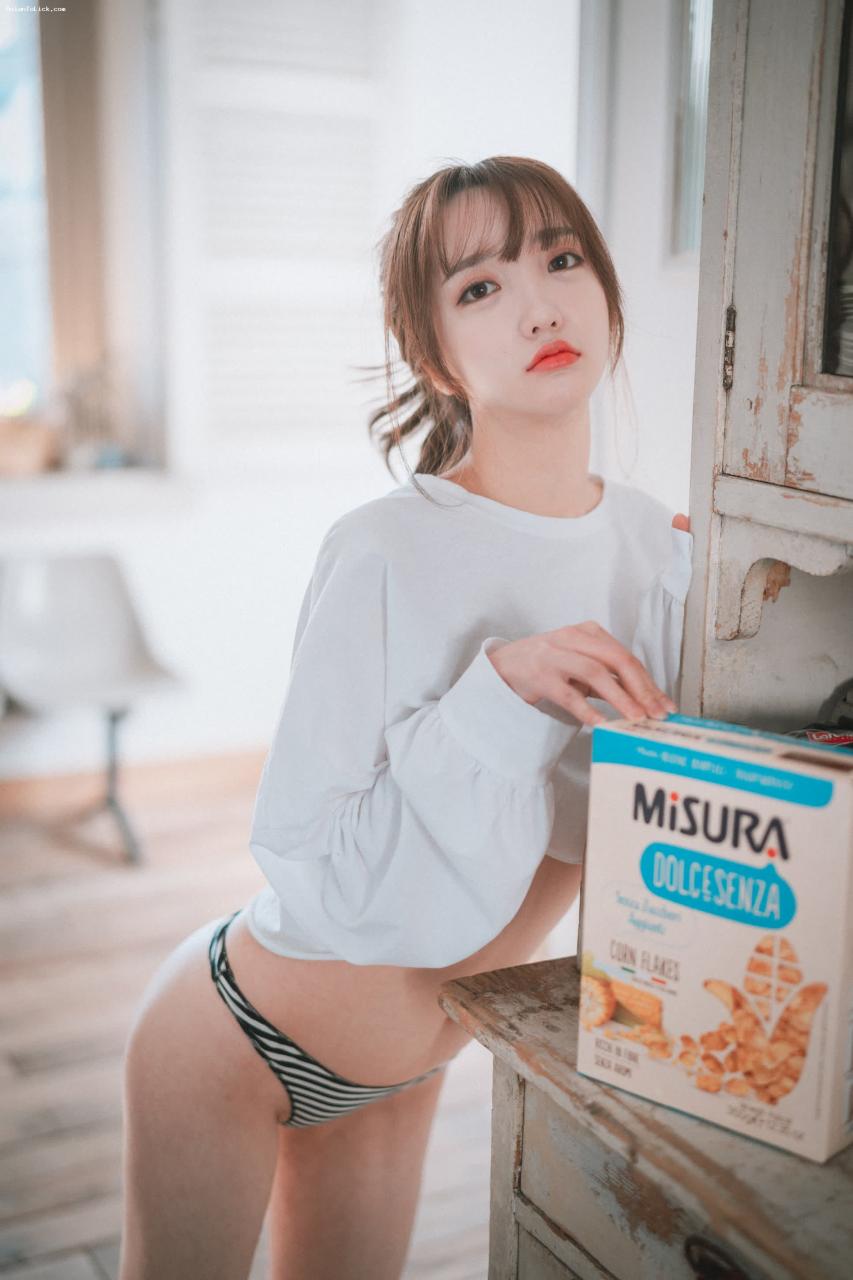 DJAWA Photo – Son Ye-Eun (손예은)