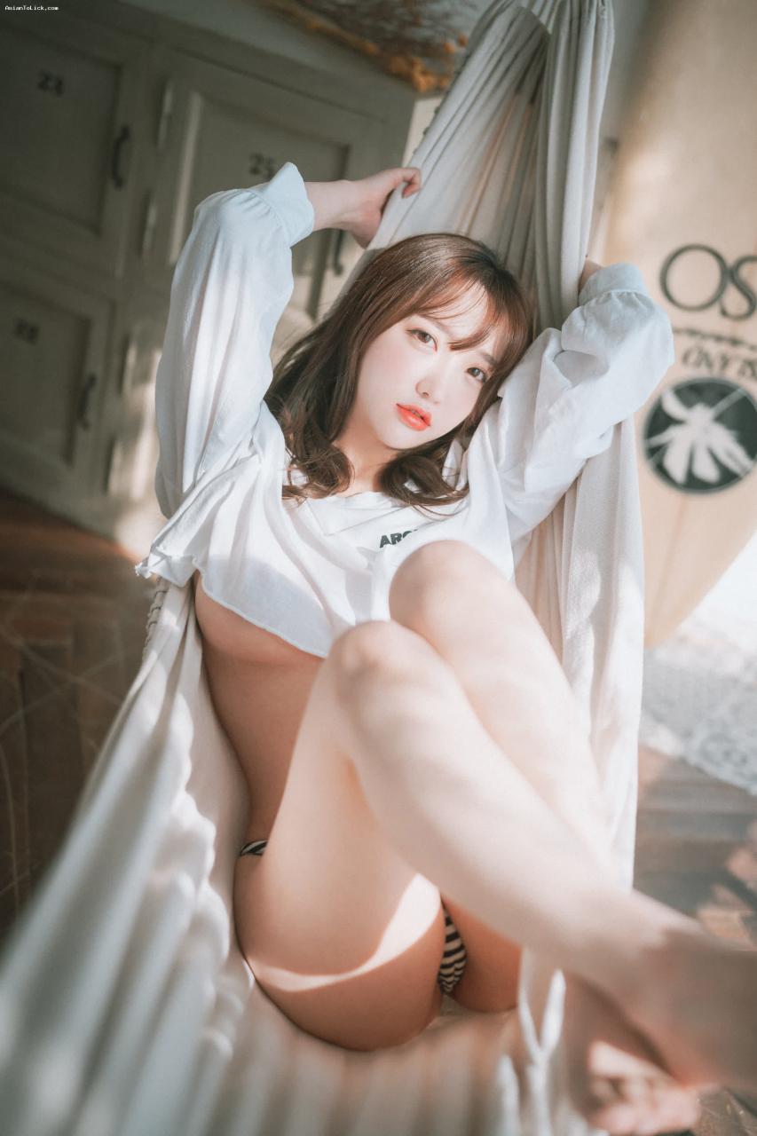 DJAWA Photo – Son Ye-Eun (손예은)