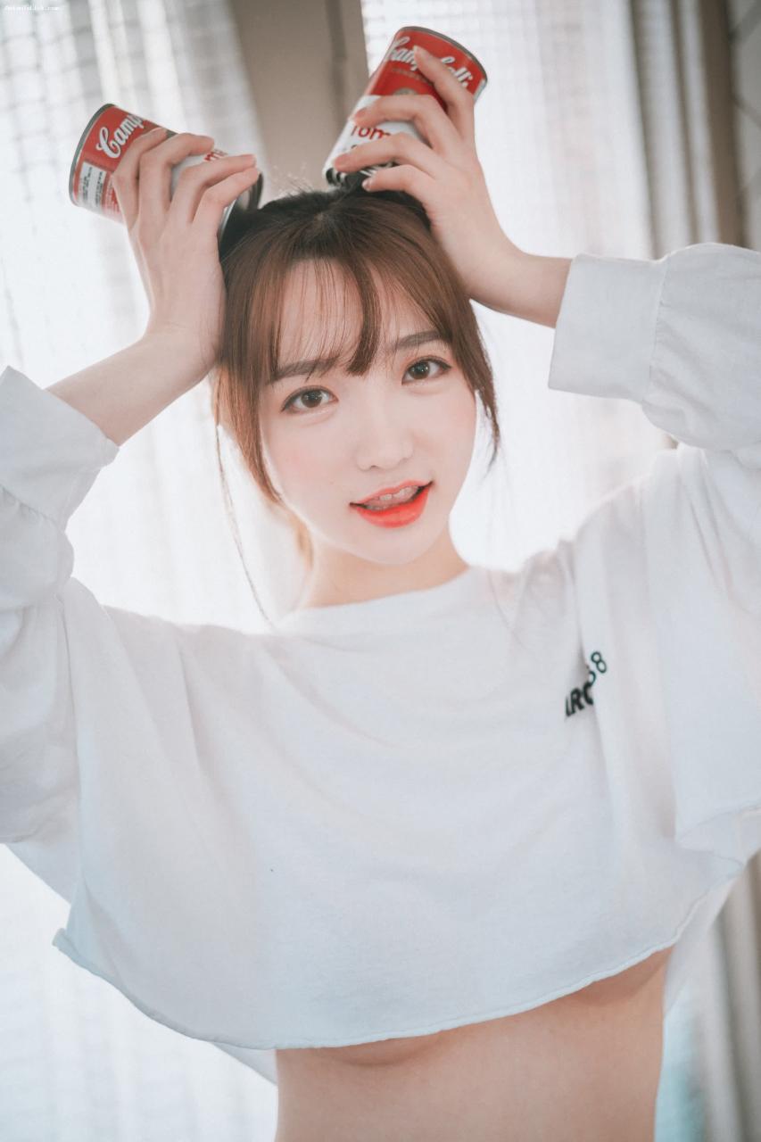 DJAWA Photo – Son Ye-Eun (손예은)